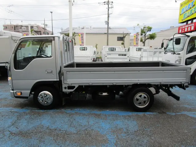 いすゞ エルフ TKG-NJR85A(2WD)の写真11