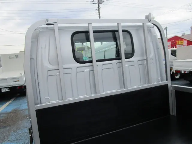 いすゞ エルフ TKG-NJR85A(2WD)の写真13