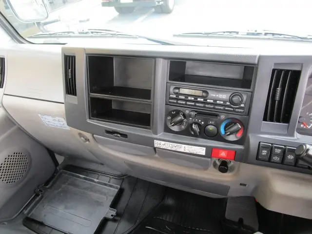 いすゞ エルフ TKG-NJR85A(2WD)の写真26