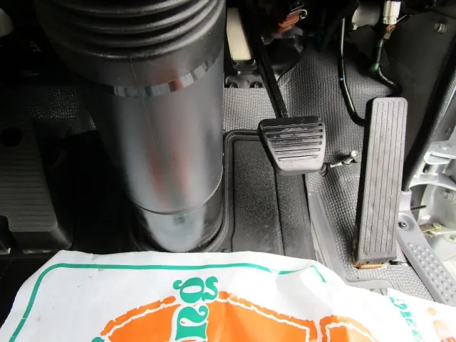 いすゞ エルフ TKG-NJR85A(2WD)の写真28