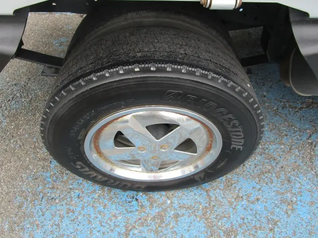 いすゞ エルフ TKG-NJR85A(2WD)の写真41