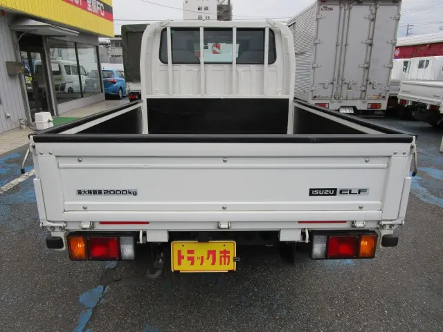 いすゞ エルフ 2RG-NJR88A(2WD)の写真5