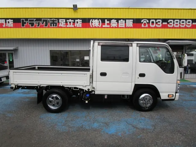 いすゞ エルフ 2RG-NJR88A(2WD)の写真8