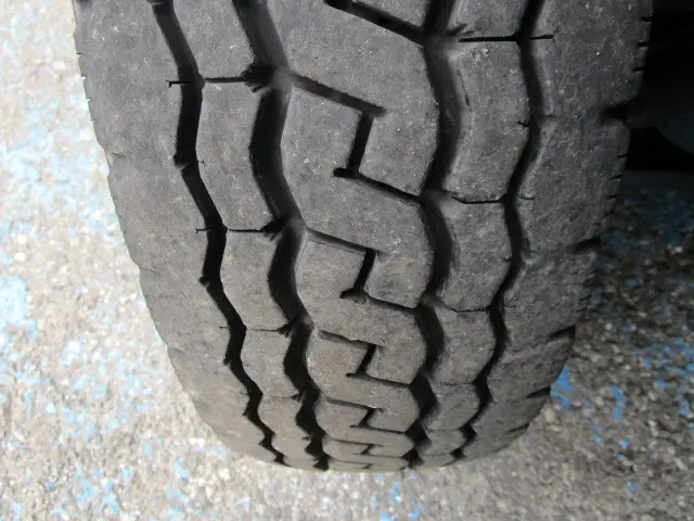 いすゞ エルフ 2RG-NJR88A(2WD)の写真43