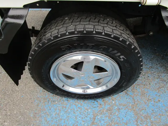 いすゞ エルフ 2RG-NJR88A(2WD)の写真44