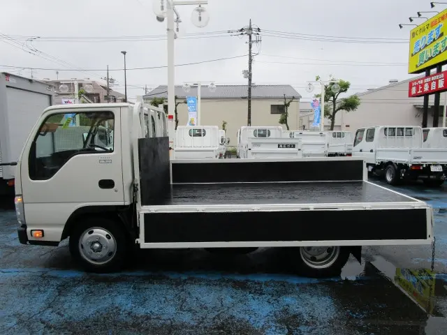 いすゞ エルフ TPG-NKR85A(2WD)の写真10