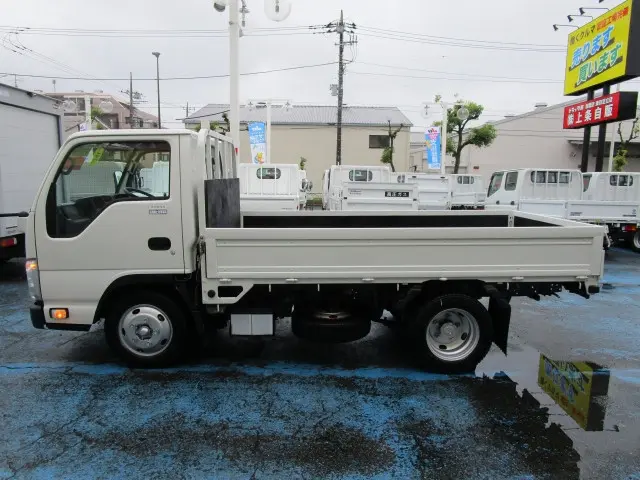 いすゞ エルフ TPG-NKR85A(2WD)の写真11