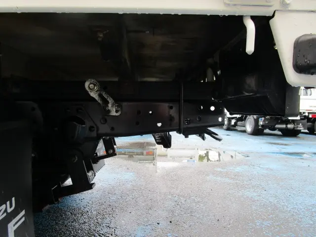 いすゞ エルフ TPG-NKR85A(2WD)の写真23