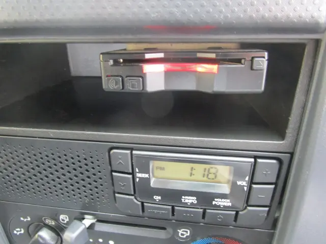 いすゞ エルフ TPG-NKR85A(2WD)の写真34