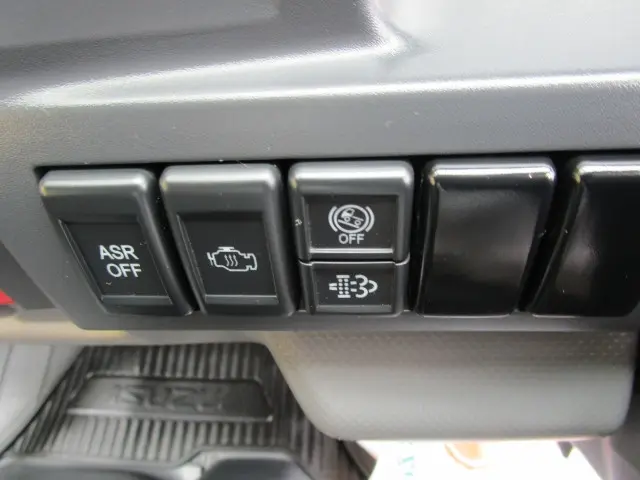 いすゞ エルフ TPG-NKR85A(2WD)の写真35