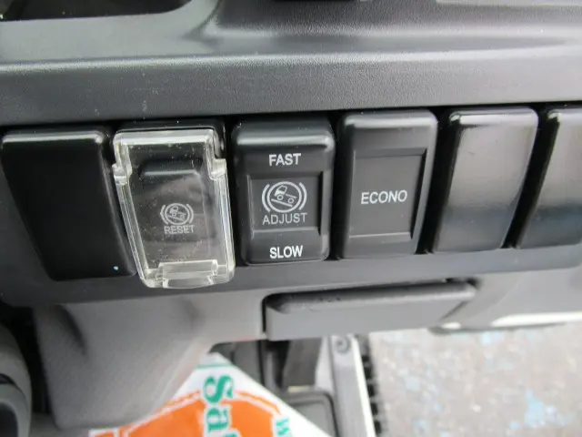 いすゞ エルフ TPG-NKR85A(2WD)の写真36