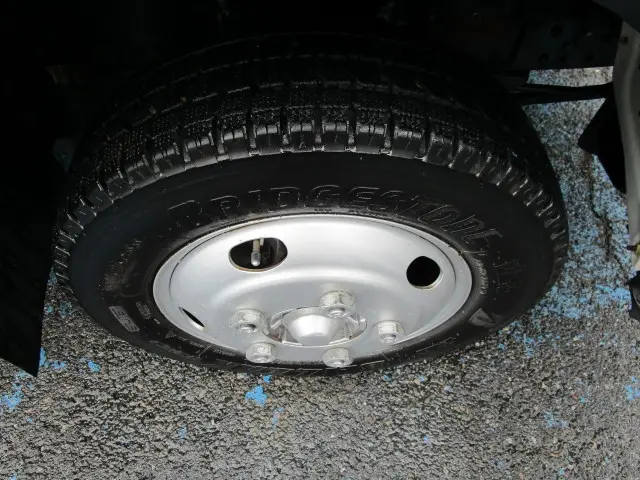 いすゞ エルフ TPG-NKR85A(2WD)の写真39