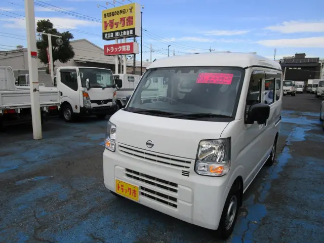 日産 クリッパーバン 5BD-DR17V(2WD)の写真1