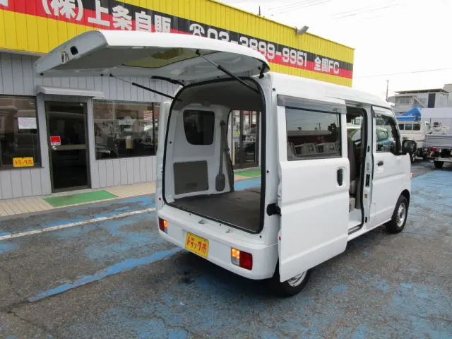 日産 クリッパーバン 5BD-DR17V(2WD)の写真2