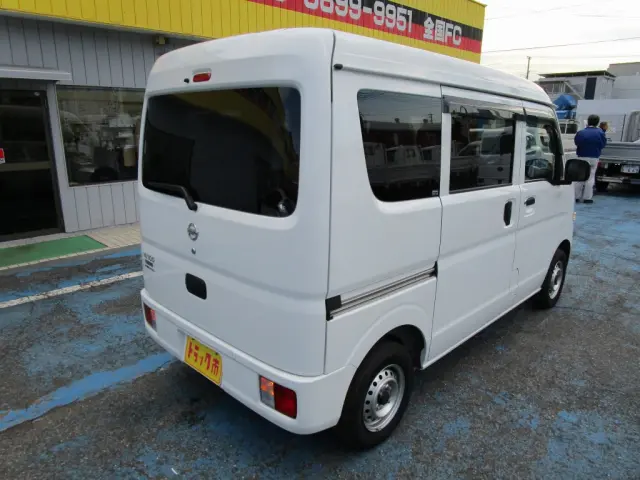 日産 クリッパーバン 5BD-DR17V(2WD)の写真3