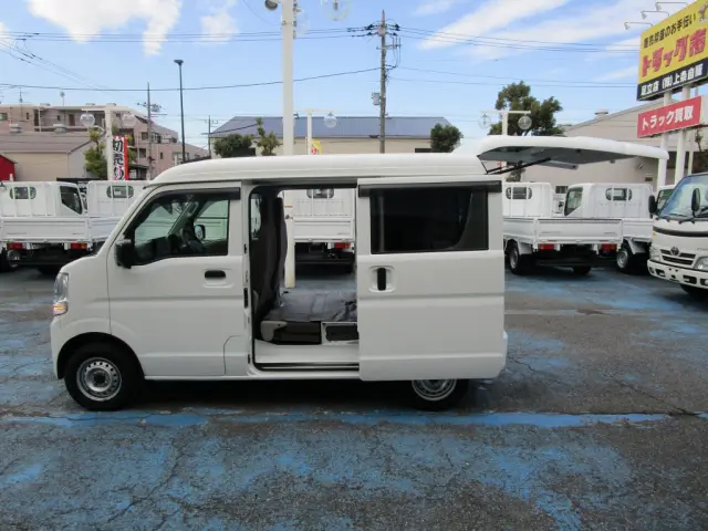 日産 クリッパーバン 5BD-DR17V(2WD)の写真10