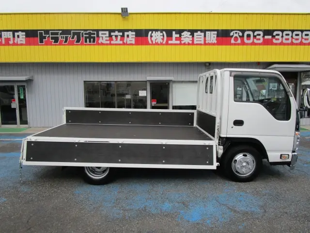 いすゞ エルフ TRG-NJR85A(2WD)の写真9