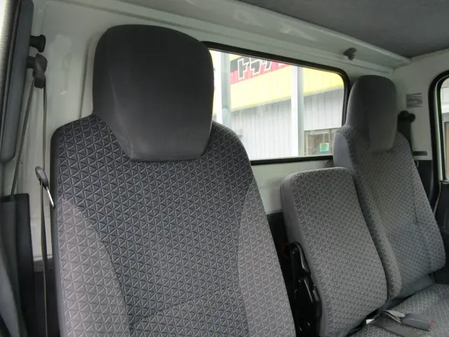 いすゞ エルフ TRG-NJR85A(2WD)の写真35