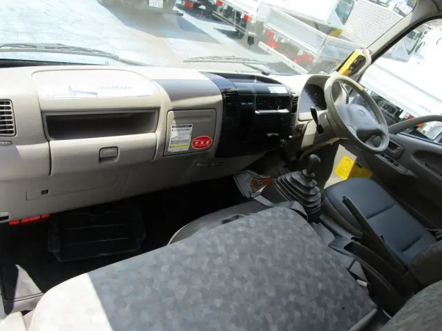 日野 デュトロ BDG-XZU404X(2WD)の写真31