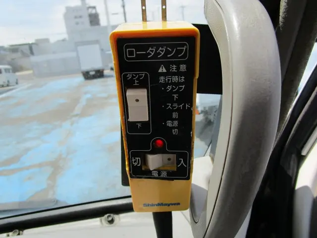 日野 デュトロ BDG-XZU404X(2WD)の写真35