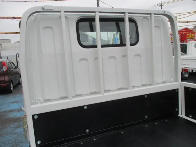 三菱 キャンター 2RG-FBA20(2WD)の写真13