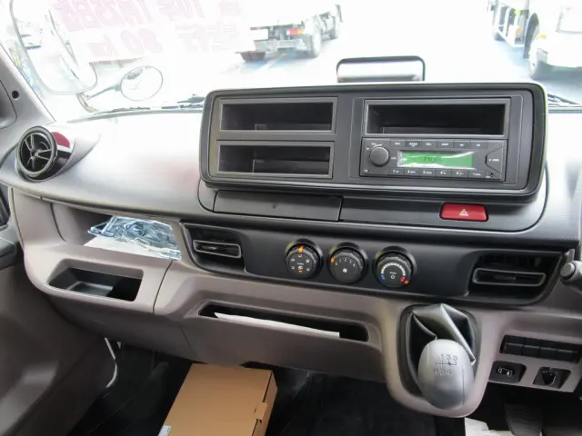 三菱 キャンター 2RG-FBA20(2WD)の写真20