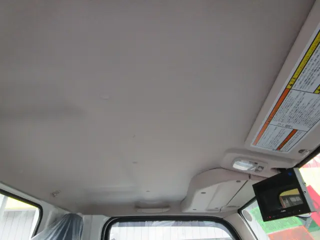 三菱 キャンター 2RG-FBA20(2WD)の写真27