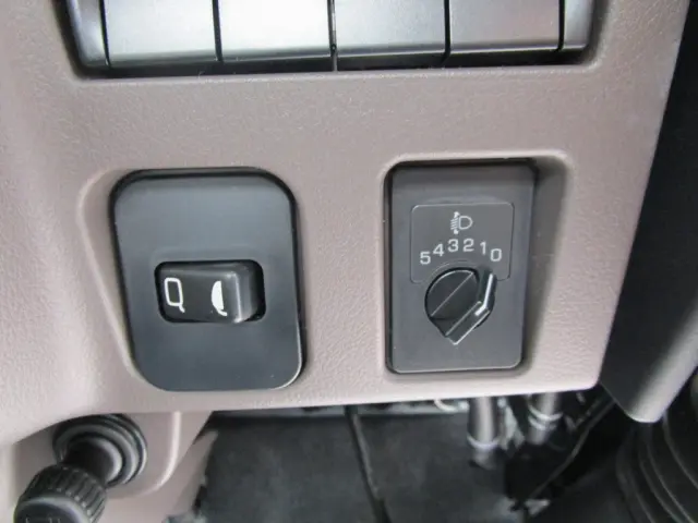 三菱 キャンター 2RG-FBA20(2WD)の写真28