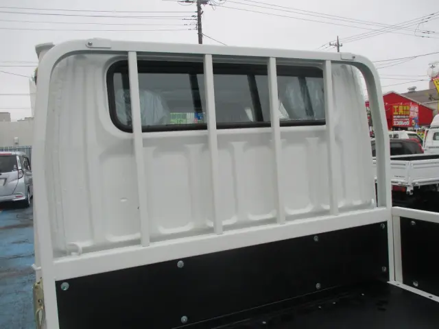 三菱 キャンター 2RG-FBA20(2WD)の写真12