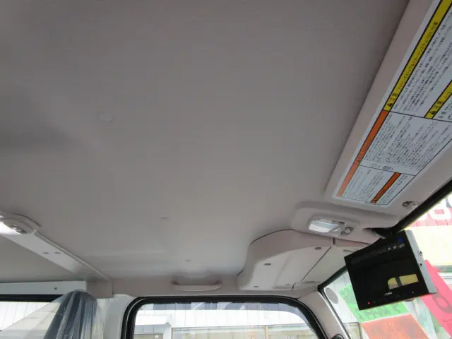 三菱 キャンター 2RG-FBA20(2WD)の写真28