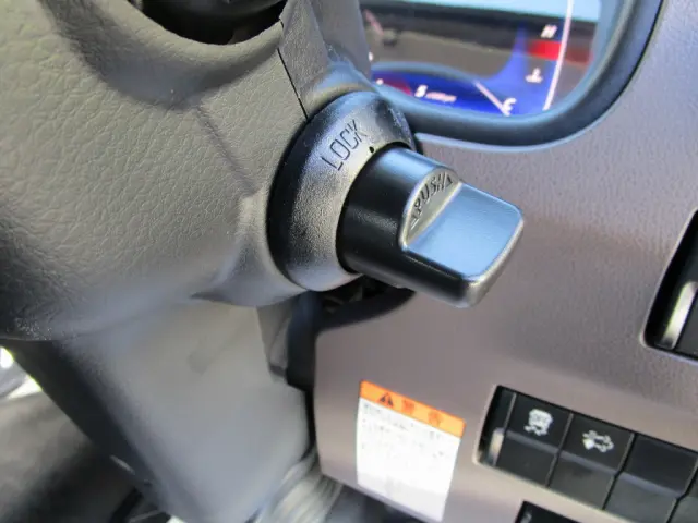 三菱 キャンター 2RG-FBA20(2WD)の写真35