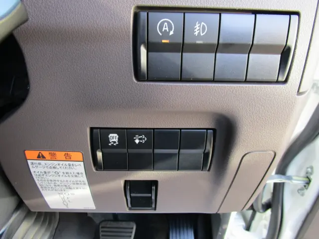 三菱 キャンター 2RG-FBA20(2WD)の写真37