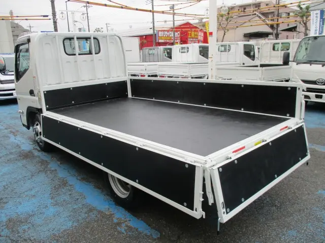 三菱 キャンター 2RG-FBA20(2WD)の写真16