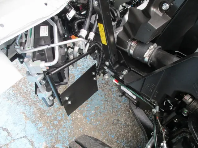 三菱 キャンター 2RG-FBA20(2WD)の写真20