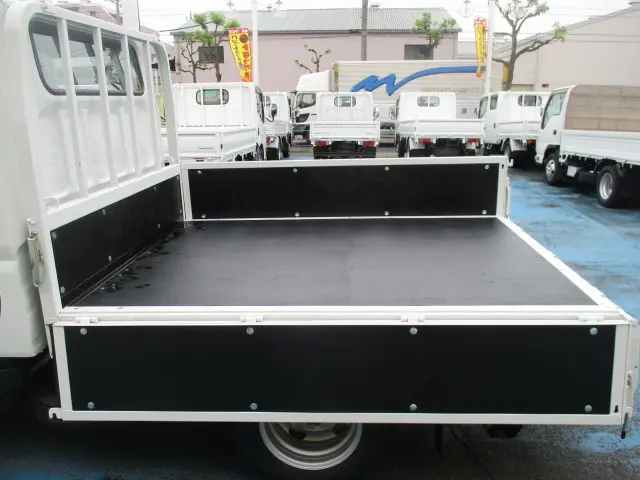 三菱 キャンター 2RG-FBA20(2WD)の写真12