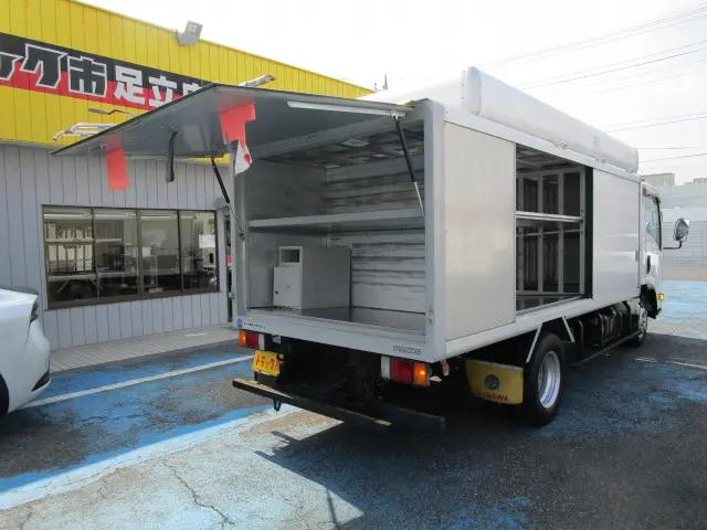 マツダ タイタン TRG-NMR85AN(2WD)の写真2