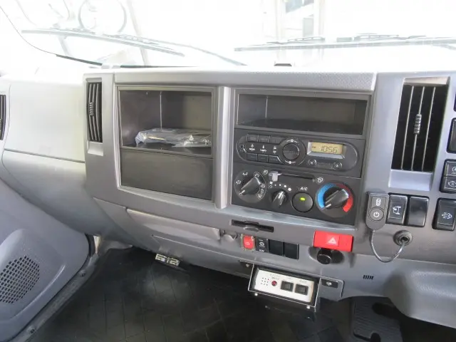 マツダ タイタン TRG-NMR85AN(2WD)の写真32