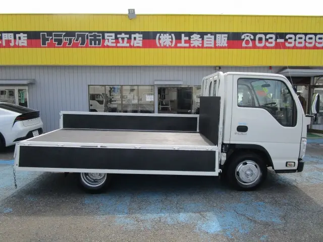 いすゞ エルフ TPG-NJR85A(2WD)の写真9