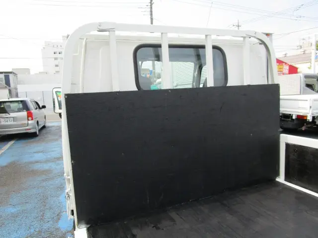 いすゞ エルフ TPG-NJR85A(2WD)の写真12