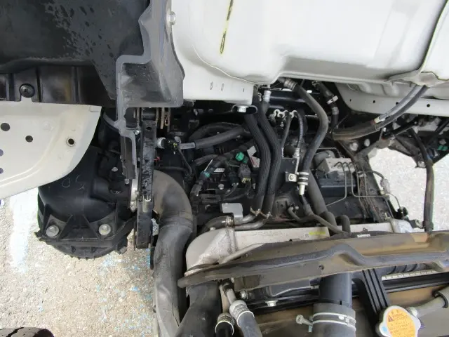 いすゞ エルフ TPG-NJR85A(2WD)の写真16