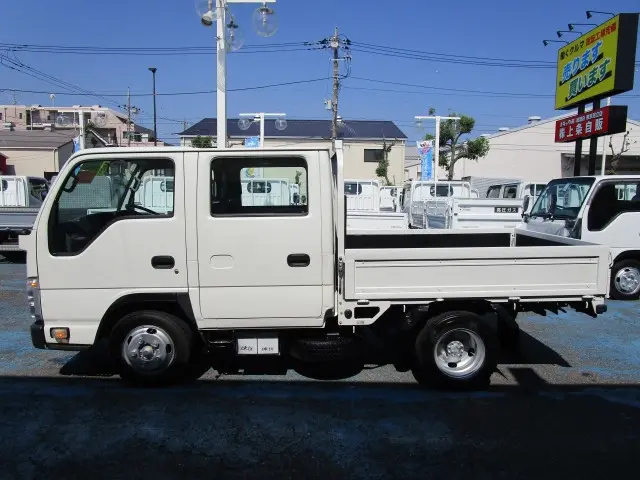 いすゞ エルフ TPG-NJR85A(2WD)の写真11