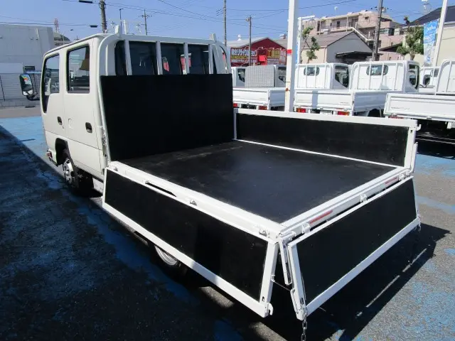 いすゞ エルフ TPG-NJR85A(2WD)の写真16