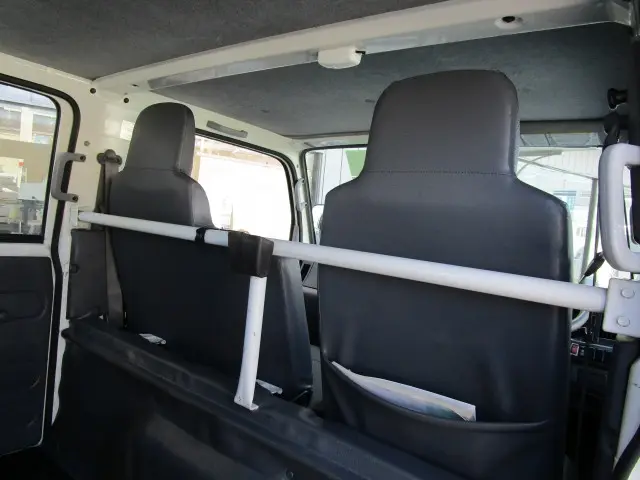 いすゞ エルフ TPG-NJR85A(2WD)の写真34