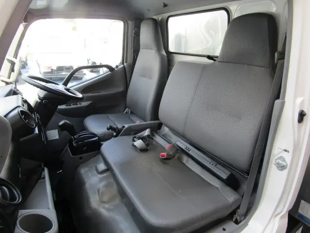 日野 デュトロ TKG-XZU645M(2WD)の写真32