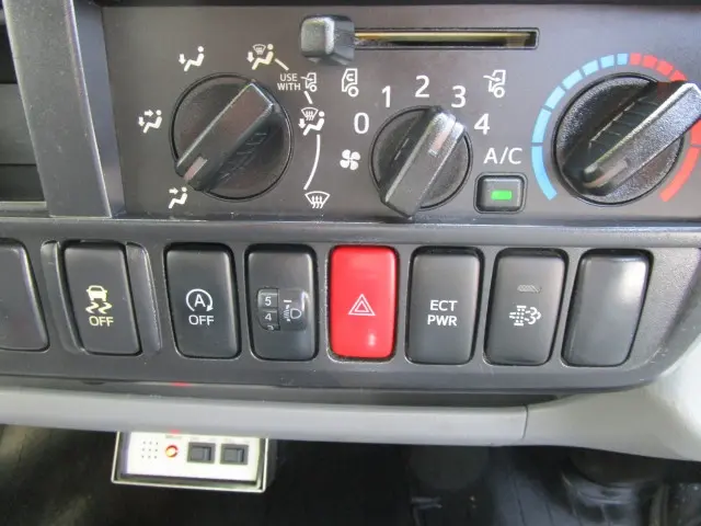 日野 デュトロ TKG-XZU645M(2WD)の写真33