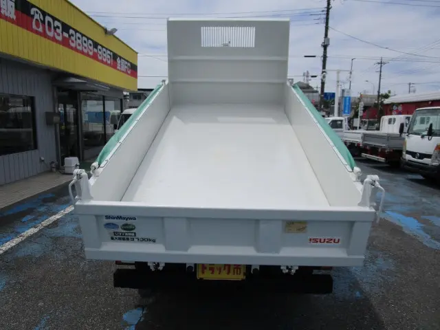 いすゞ エルフ TKG-NKR85AN(2WD)の写真5