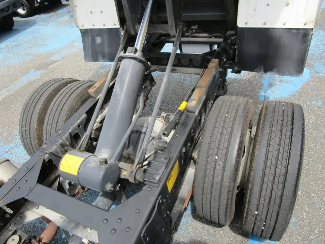 いすゞ エルフ TKG-NKR85AN(2WD)の写真18