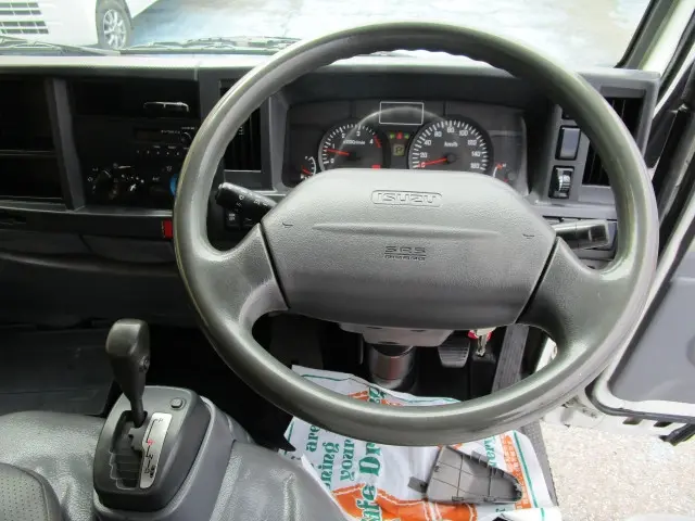 いすゞ エルフ TKG-NKR85AN(2WD)の写真25
