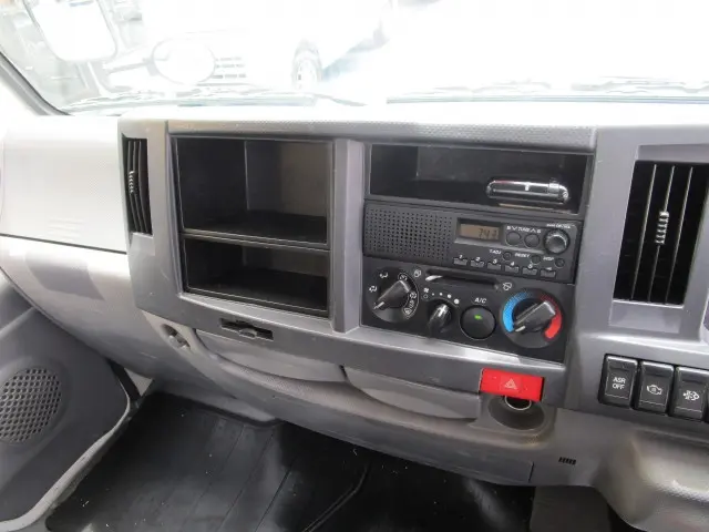 いすゞ エルフ TKG-NKR85AN(2WD)の写真26