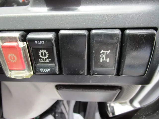 いすゞ エルフ TKG-NKR85AN(2WD)の写真35